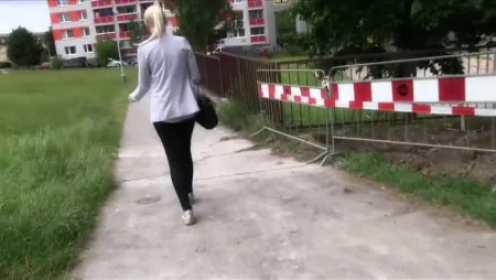 За деньги шаркнул незнакомку из соседнего подъезда