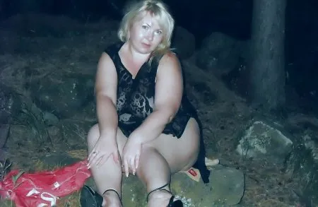 Сисястая толстушка Юлиана ее личные фото ню