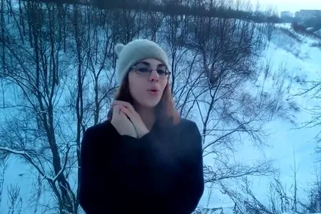 Оральные ласки и секс школоты на морозе